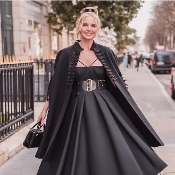 Live notifications show please like this listing - Picture 2 of 4